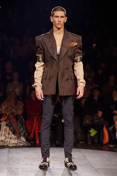 Look 41